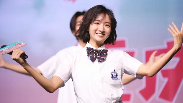 港星柏安妮教子有方，女儿许恩怡闪耀东京电影节，堪称星二代典范