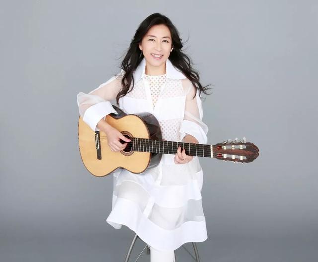 “温暖心灵的天籁之音”聆听小野丽莎9首浪漫温情的爵士