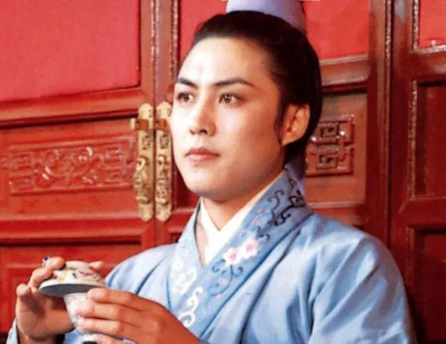 87版《红楼梦》贾琏风流好色，扮演者高宏亮却独宠大三岁妻子