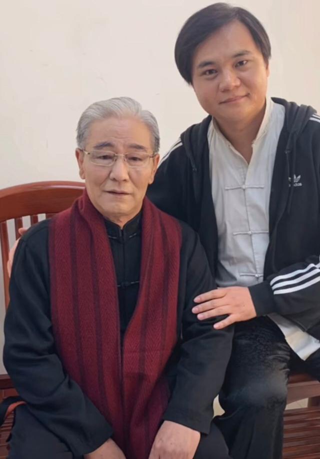 同样是天津同行，马志明怒赞郭德纲，赵津生却怒斥郭德纲“偷窃”