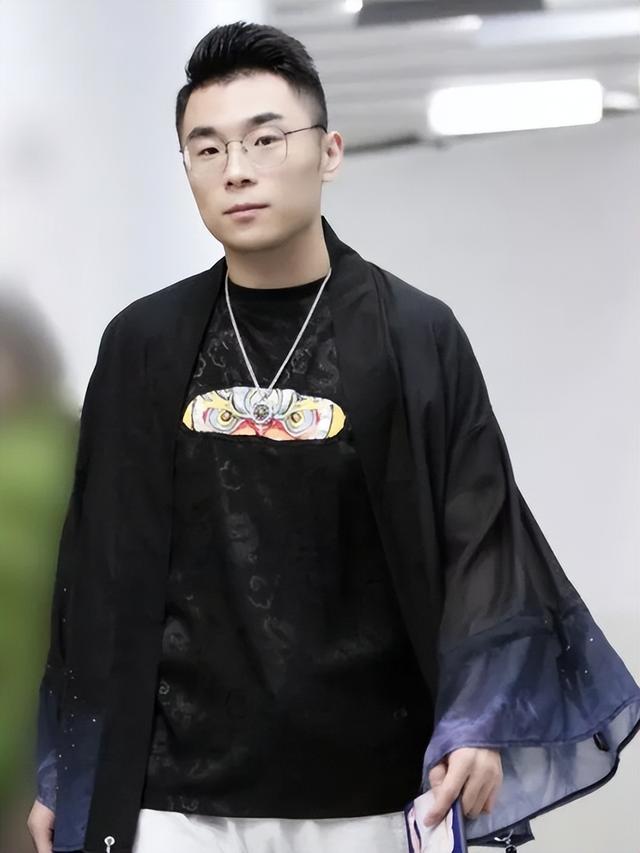 德云社张九南再陷出轨风波，回应称自有公道，受害者斥其为惯犯