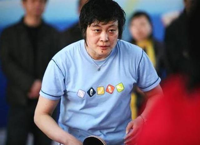 何智丽：入日籍改名小山智丽，击败邓亚萍大喊哟西，后来过得如何