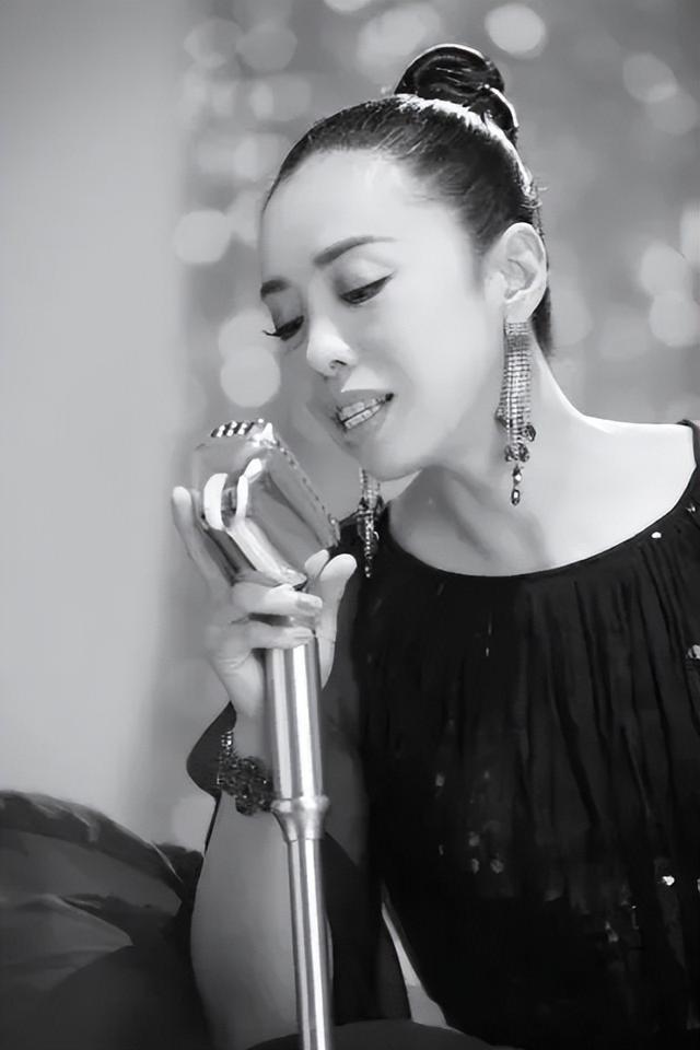 “黄妈”黄绮珊：四川妹子、远嫁台湾、三婚三离，如今怎么样了？