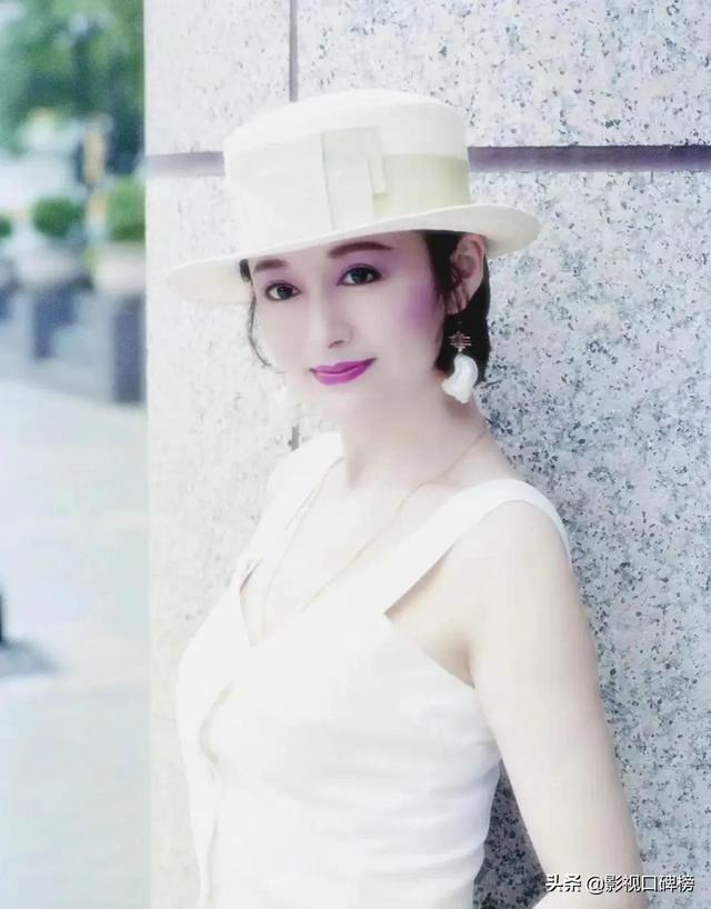 50岁还能演少女，73岁戏约不断，潘迎紫真是娱乐圈的一个传奇