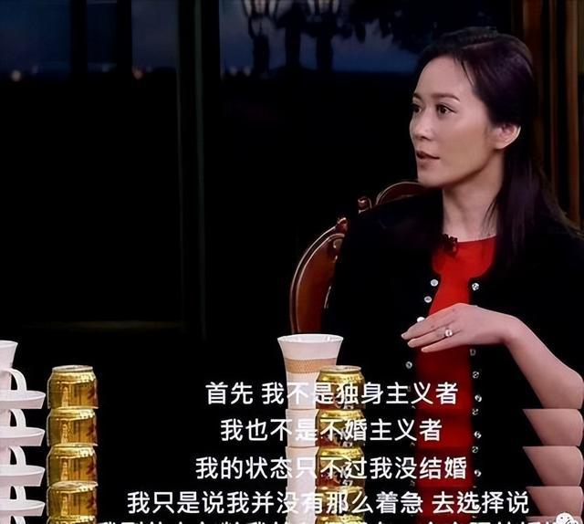 51岁的俞飞鸿，不婚不育的背后，藏着她与三个男人之间的秘密
