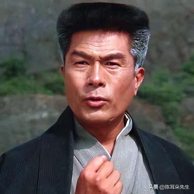 楼学贤评价李连杰，我一招空手道侧踢，被李连杰一拳打回原地