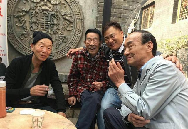 同样是天津同行，马志明怒赞郭德纲，赵津生却怒斥郭德纲“偷窃”