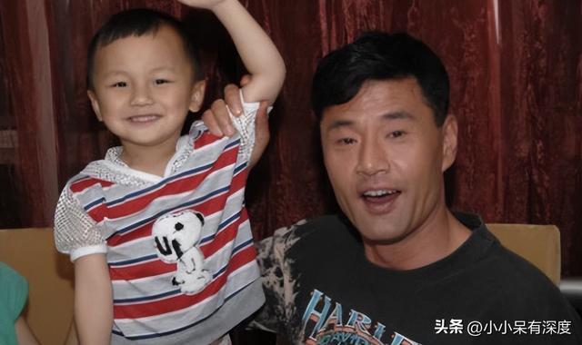 于荣光一生洁身自好，35年的夫妻，走到各奔东西的地步，让人惋惜