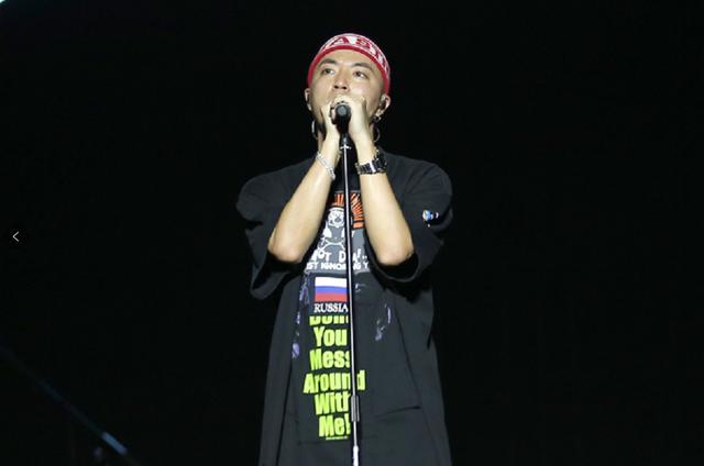 Jony J求婚后开嗓不戴定情戒指，对抗“快男”于湉、魏巡拼人气