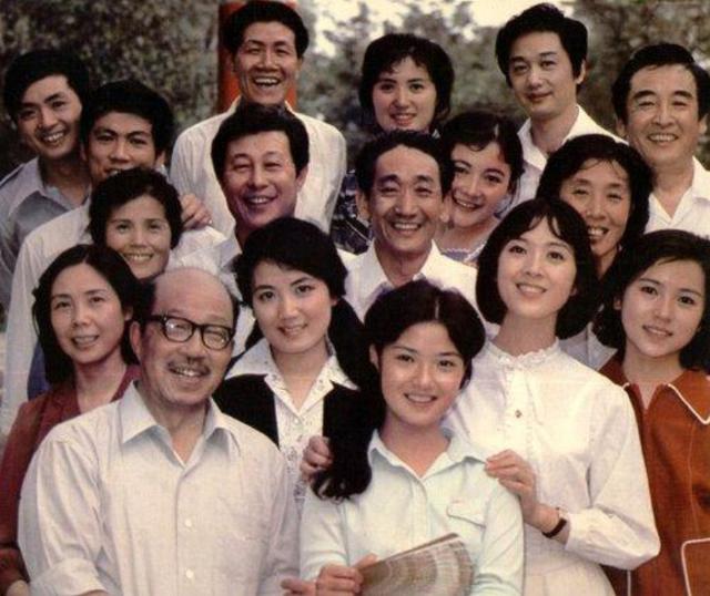山东演员温玉娟：低调嫁平凡丈夫，恩爱几十年，晚年生活幸福美满
