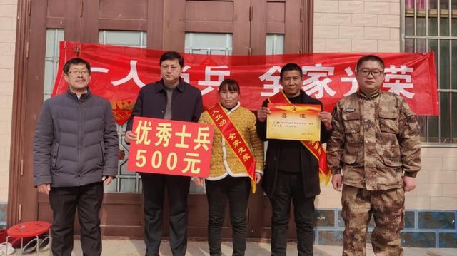 优秀士兵，吴宇航、黄喜奎、吴琼