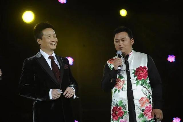 “西部歌王”高保利车祸去世，龚琳娜悼念写错名字，王凯写错年纪