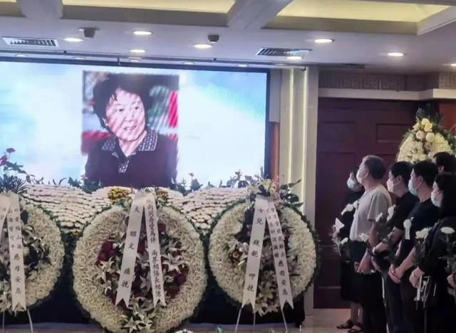 89岁导演林汝为逝世！现场回忆其经典作品，郑晓龙刘劲现身送别