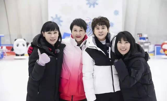 中国冬奥首银，8块小碎骨，坐着轮椅回国，叶乔波的励志故事