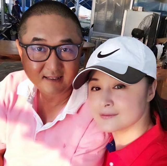 无子无女的于月仙去世后，张学松撑起两个家庭，他的选择让人动容