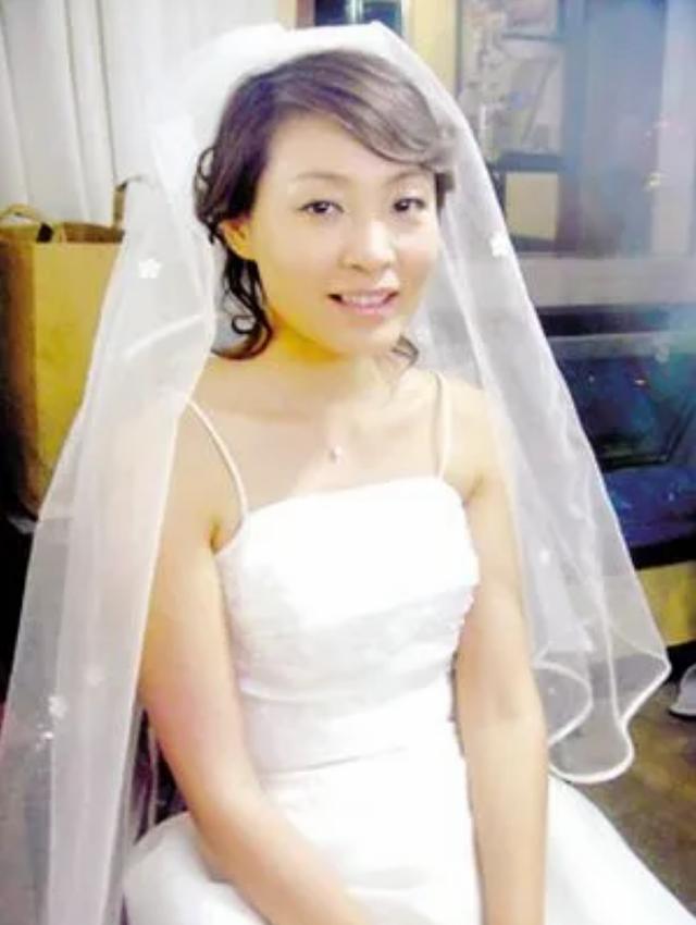 歌手陈琳：一婚音乐人沈永革，二婚吉他手张超峰，39岁跳楼身亡
