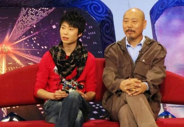 李成儒儿子李大海：在父母离婚的阴影中长大，37岁仍未婚