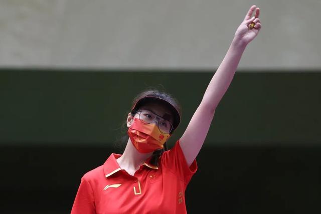 奥运金报〡00后小将肖嘉芮萱，获女子25米手枪铜牌