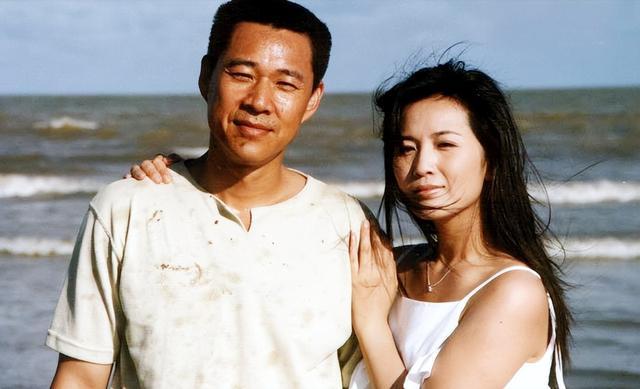 女舞蹈家霍凡嫁给张丰毅，结婚28年没有孩子，却依旧非常幸福