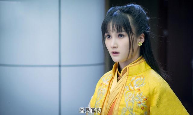95后小花李诺又一部网剧杀青，搭档郭俊辰，“西夏公主”化身助理