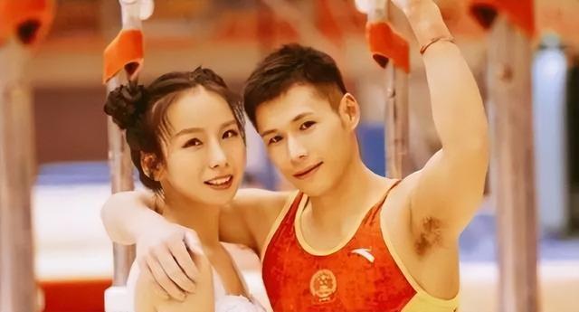 “体操冠军”张成龙：娶小娇妻，28岁当爸爸，结婚7年幸福美满