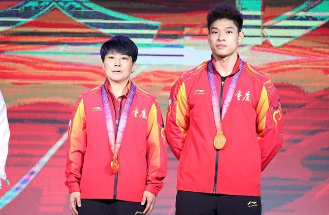 李大银举重81公斤级夺冠 拿下重庆代表团全运会第二金