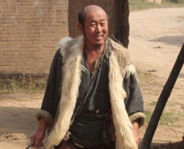 2012年，39岁演员高昌昊，拍戏时从驴背上摔下，40天后离开人世