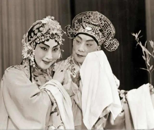 京剧名家言慧珠三段婚姻遇到了两个“拆白党”，曾经三次自杀