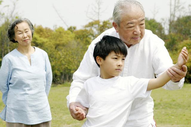 养生大师林海峰离世，享年51岁，反思：5种“养生”方法不要也罢