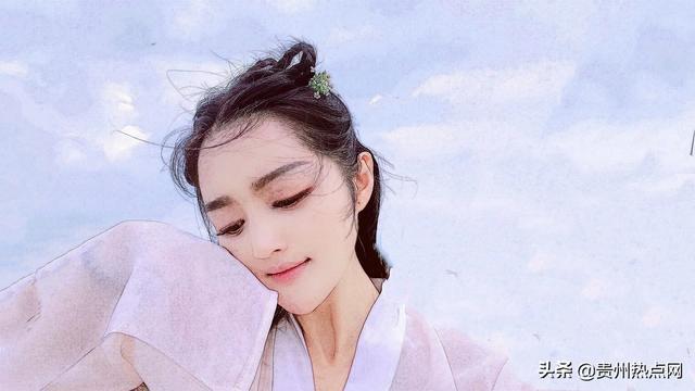 杨祖桃清明节发布新歌《春风化雨遇见你》，怀念亲人，催人泪下