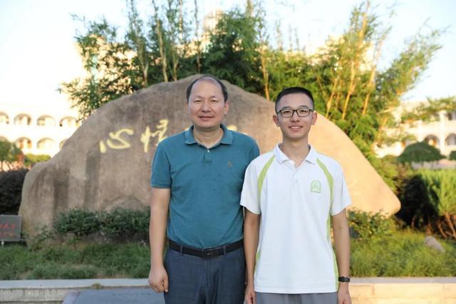 长兴中学吴宇航同学获得全国中学生物理竞赛一等奖