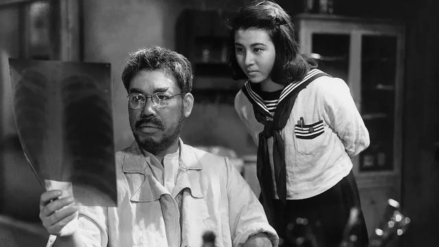 日本电影《泥醉天使》，志村乔和三船敏郎的演出真是经典