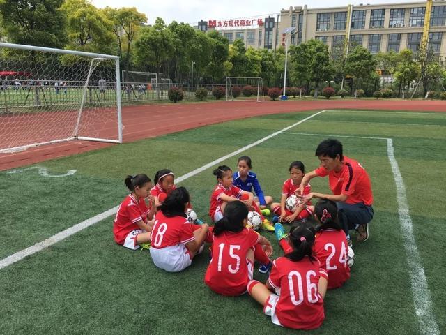 行走青训一线、用青春撑起“未来”：一探足球教练王嘉明的青训“智慧”