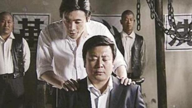 “最牛逃犯”吉世光：改名换姓13年成演员，因出演《潜伏》被抓