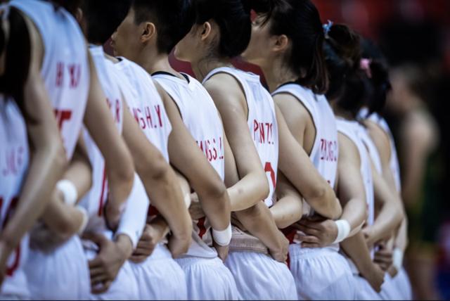 中国女篮集训队名单公布：杨舒予入选，许利民因身体原因不再担任主帅