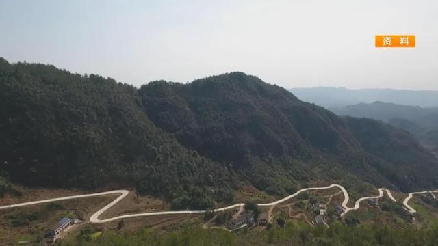 湖南省人大代表黎静建议将“常—石—鹤—恩”高速纳入全省高速公路规划