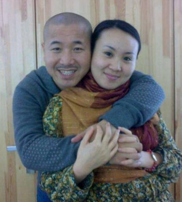 王小利的妻子李琳：嫁大11岁二婚老公“刘能”，一家5口很幸福