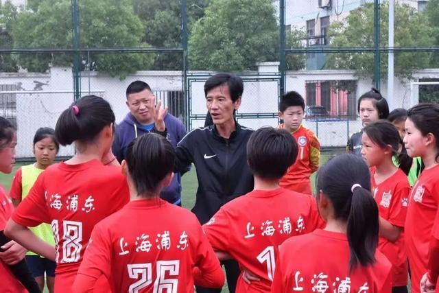 行走青训一线、用青春撑起“未来”：一探足球教练王嘉明的青训“智慧”