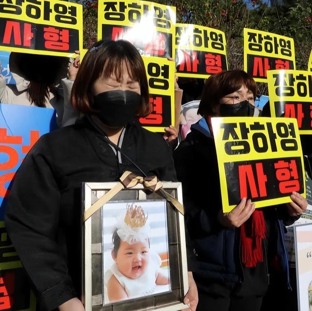 最终判决！韩国郑仁案养母无期变有期，养父维持5年判决惹争议