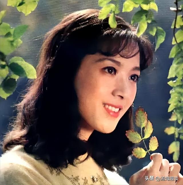 80年代内地影坛的十大美女，个个风姿绰约，李秀明仅排第三