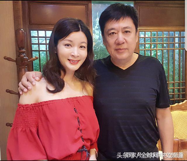 钟小丹继《大染坊》之后再度和罗钢搭档拍摄缉毒电影《变色龙》