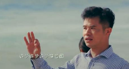 41岁导演毕志飞，得“金扫帚”奖欠债百万，连黑徐峥10天被无视